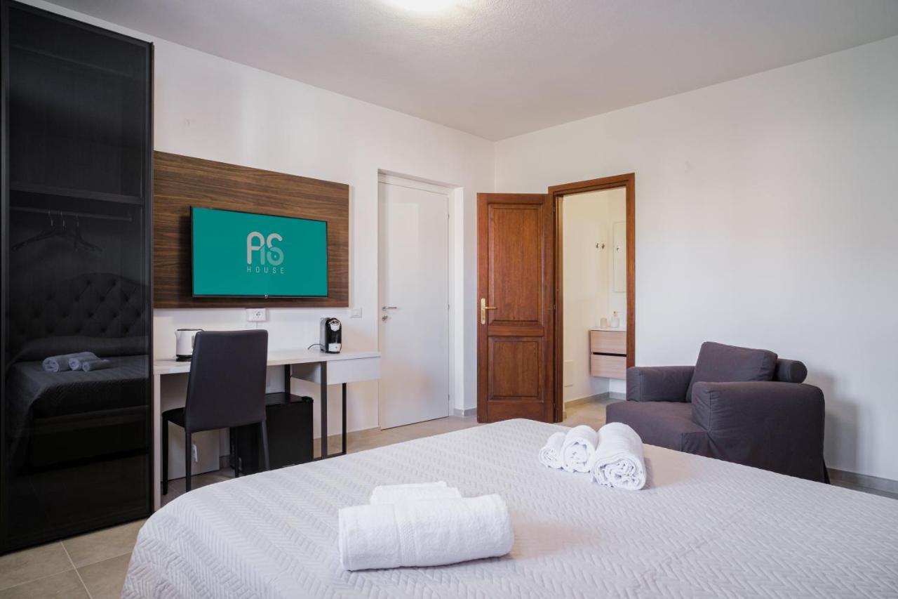 As 10 House * Olbia